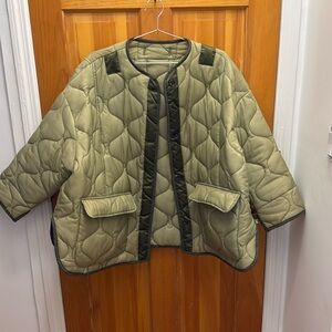 The Frankie shop green teddy quilted jacket size M/L